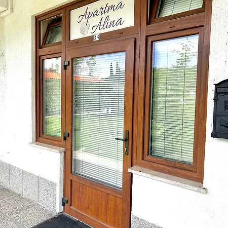 Apartma Alina Lägenhet *